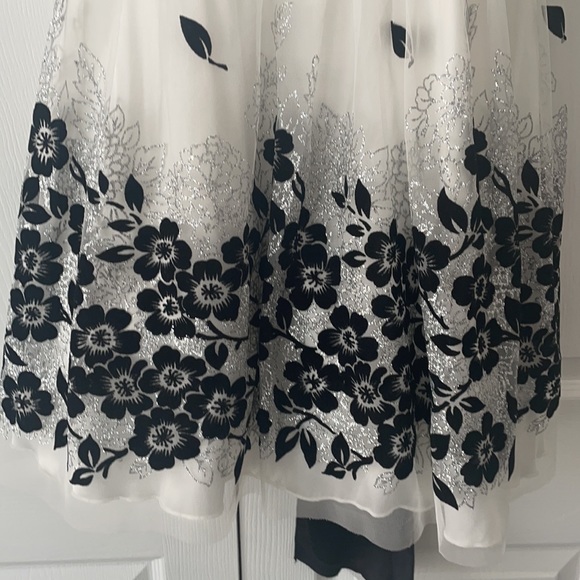 Special occasion dress - Picture 4 of 9